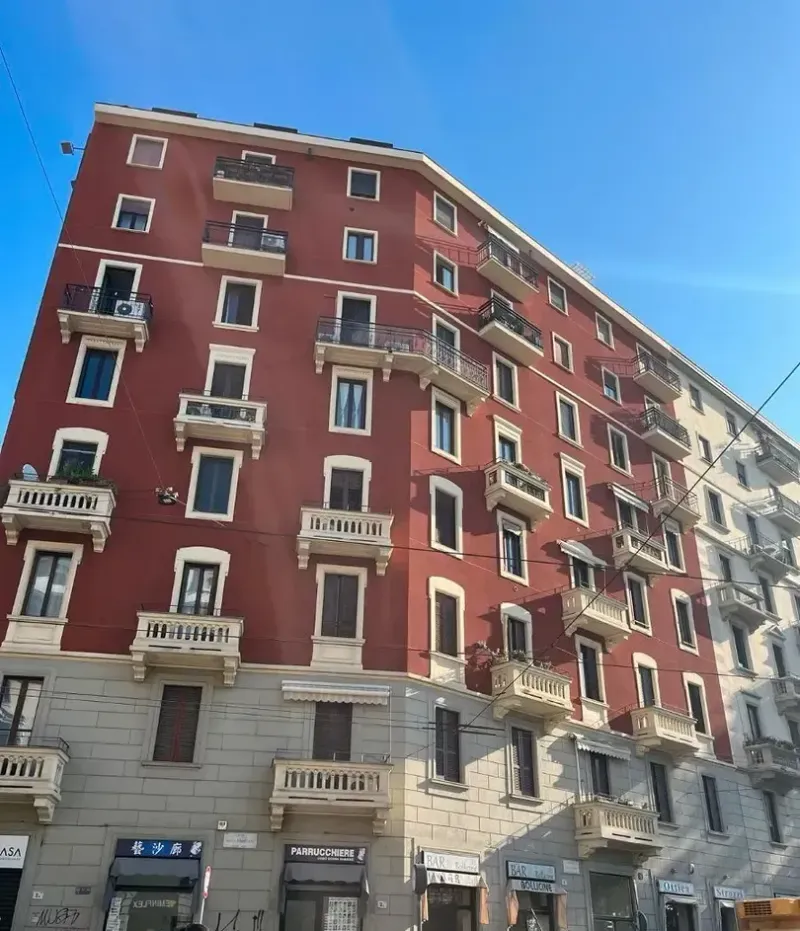 Bilocale con balcone in piazza nigra