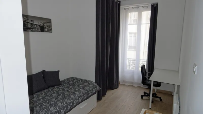 Chambre neuve salle de bain privative nice centre j. Medecin gare